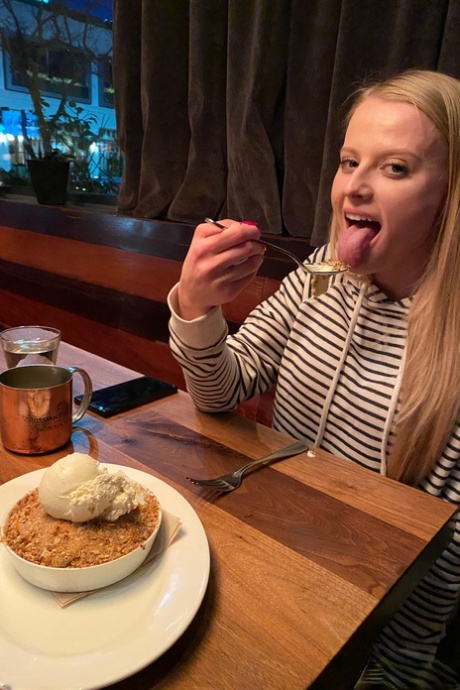 Sofia Independent Mature Female Escort In Leinster