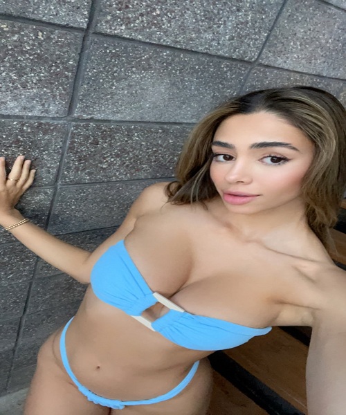 latin arohi Sexy Female Escort In Skåne