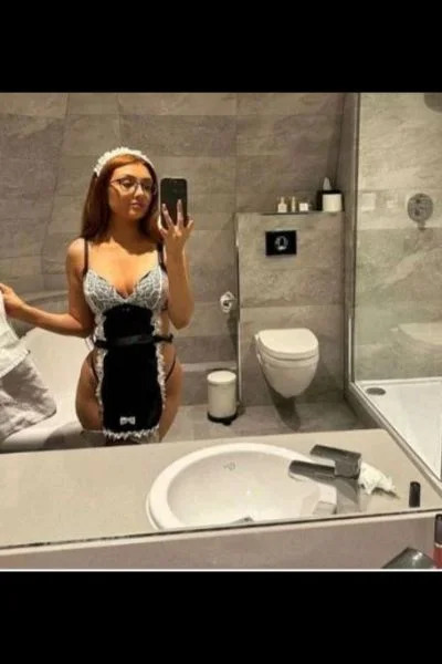 Beatrice Model Sexy Female Escort In Scotland