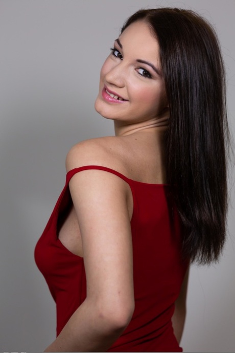 Valeria Independent Young Female Escort In Leinster