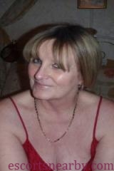50 Year Voluptuous English Escort Stephanie