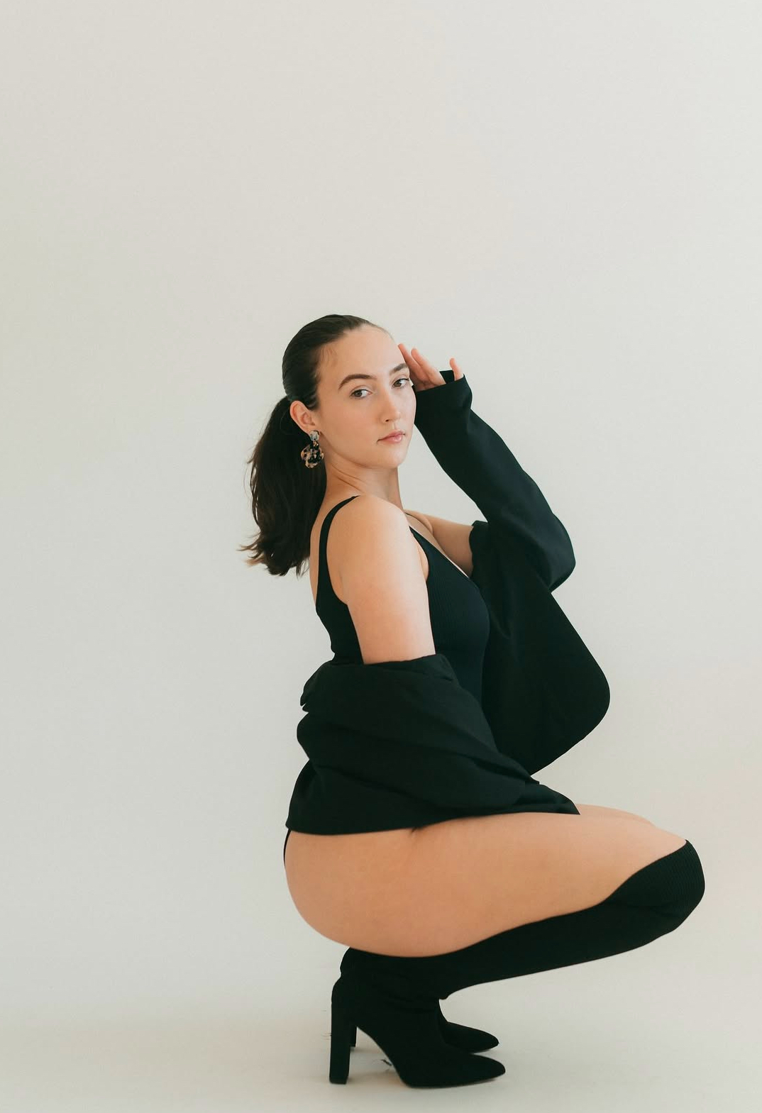 Clorey marina Young Female Escort In California