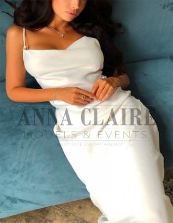 23 Year   Escort Anna Claire IN London