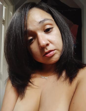  Year Petite English Escort catalina yang IN Houston