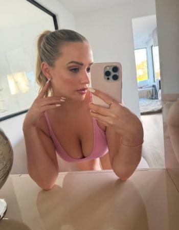 26 Year Average Canadian Escort Rose Emily IN Saint John