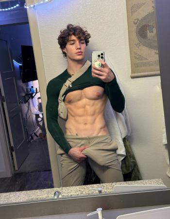 27 Year Muscular Brazilian Escort Allan Wagner IN Limerick