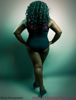 36 Year  African Escort Shaniece Downs