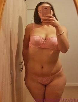 30 Year  English Escort Stacey
