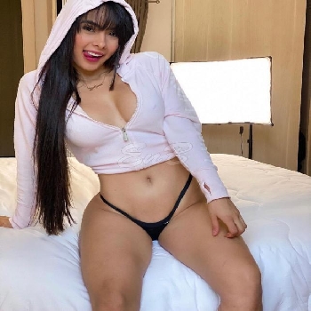 28 Year Slim and Busty Canadian Escort Jeffany
