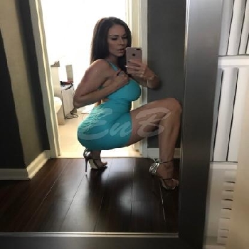 29 Year Slim and Busty African Escort Kendra