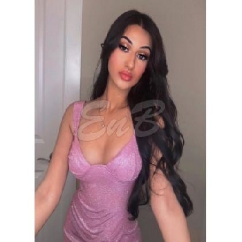 22 Year Slender Arab Escort SELYNA