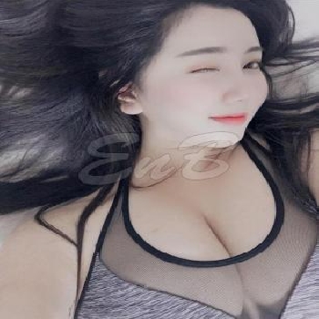 25 Year Curvaceous Singaporean Escort Farrer park