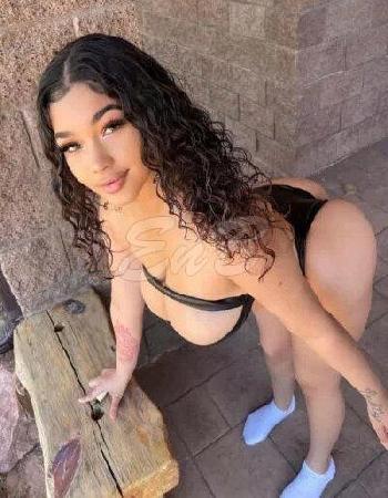 26 Year Curvaceous American Escort Lillysaucy