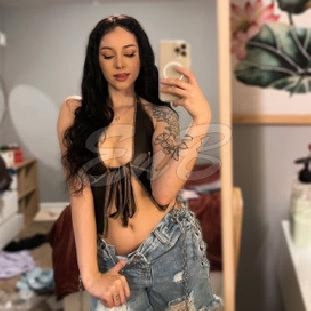 24 Year Curvaceous Adria Escort IN 