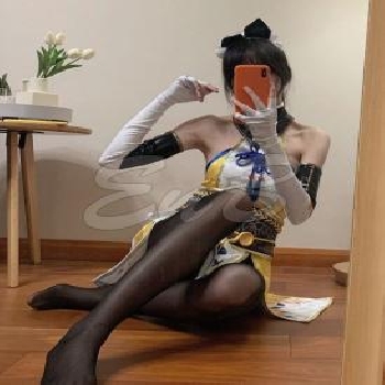 22 Year Slim and Busty Australian Escort Olivia