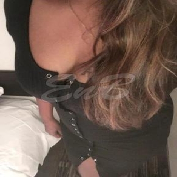 33 Year Average Indian Escort Neema