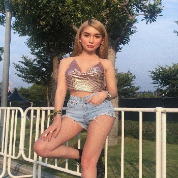 23 Year Average Precious Escort IN 