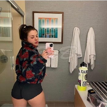 28 Year Average American Escort Angel