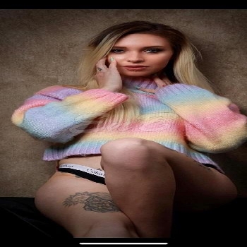 26 Year Slim and Busty English Escort Darcy