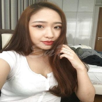 20 Year Curvacious Japanese Escort Anita
