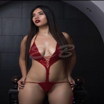 26 Year Curvacious European Escort Erika