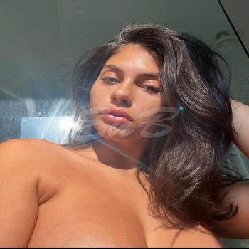 25 Year Curvacious Manda Escort IN 
