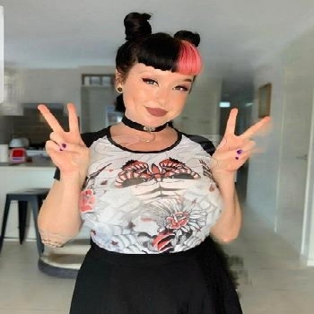 27 Year Curvacious Swedish Escort Mayamay