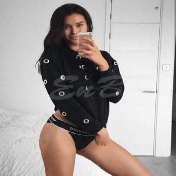 21 Year Average Asian Escort ANGiELA