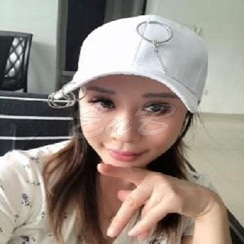 28 Year Slim Singaporean Escort Crystal