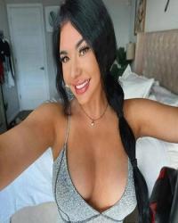 27 Year Curvacious Janice Escort IN 
