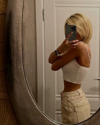 26 Year Slim and Busty American Escort Imallet