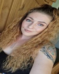23 Year Average American Escort Lana