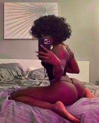 24 Year Slim and Busty South African Escort imma