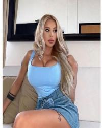 24 Year Curvacious European Escort AMBER