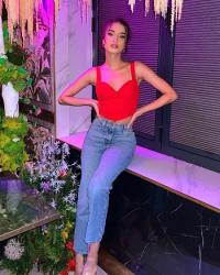 21 Year Petite Indian Escort Mira